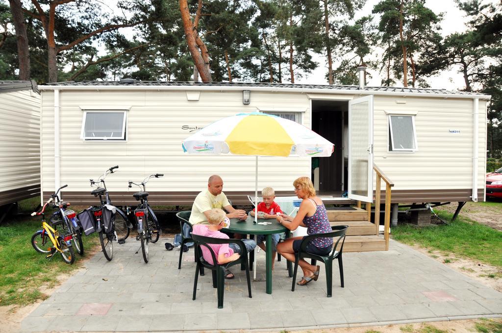 Camping Blauwe Meer Nv Hotel Lommel Szoba fotó