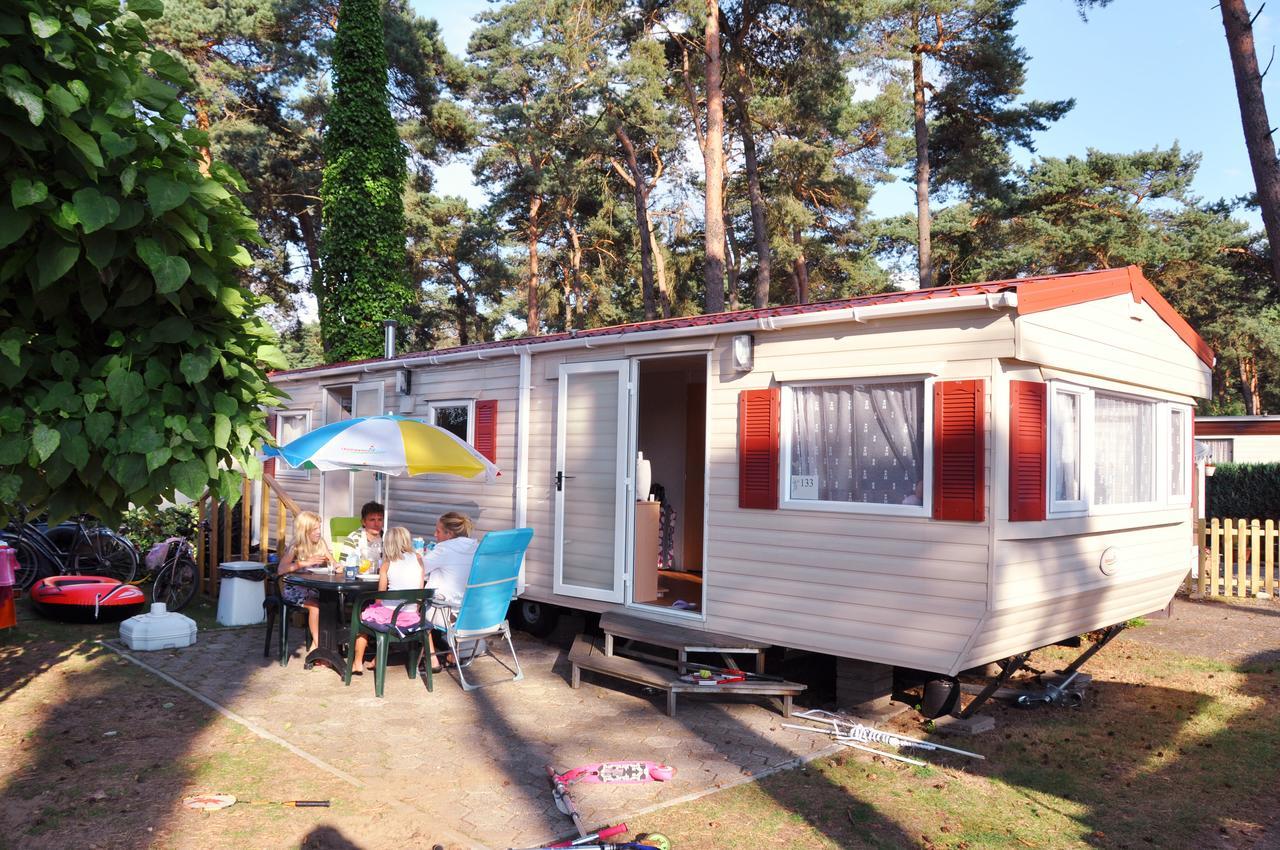 Camping Blauwe Meer Nv Hotel Lommel Kültér fotó