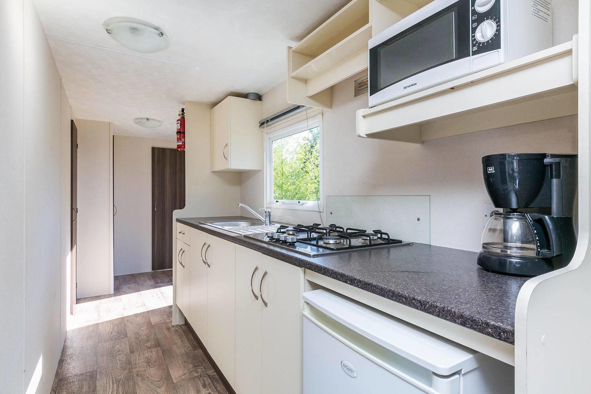 Camping Blauwe Meer Nv Hotel Lommel Kültér fotó